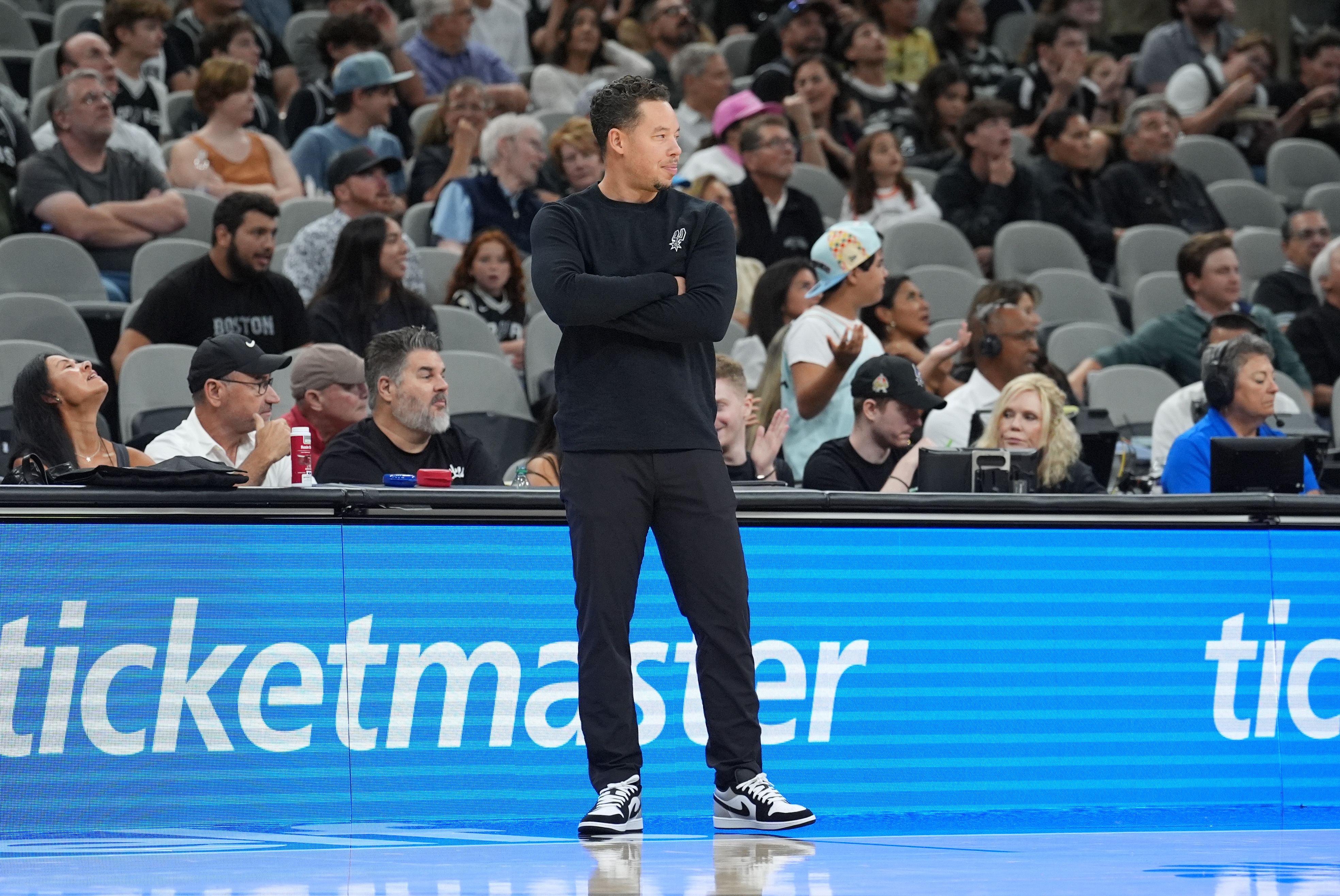 kaiyun-战胜独行侠！米奇：球队的战术执行和身体对抗都有所提升